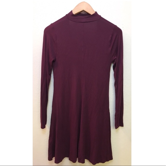 Longsleeve Maroon Express Dress - Picture 2 of 3